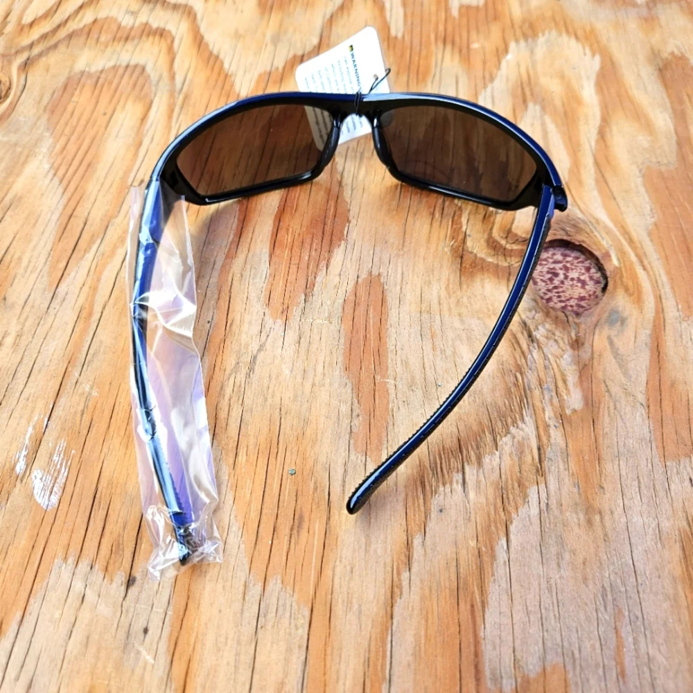 Stylish Black and Blue Sunglasses - Picture 10 of 13